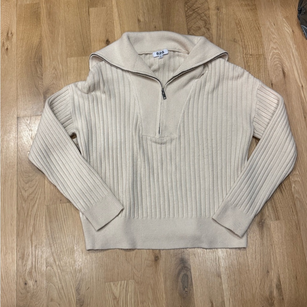 525 Quarter Zip Sweater
